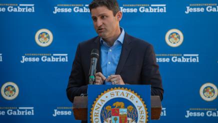 Assemblymember Jesse Gabriel Presents $3.7 Million Check to ONEgeneration to Expand Childcare Services in the San Fernando Valley