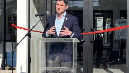 Hillel 818 Building Ribbon Cutting Ceremony